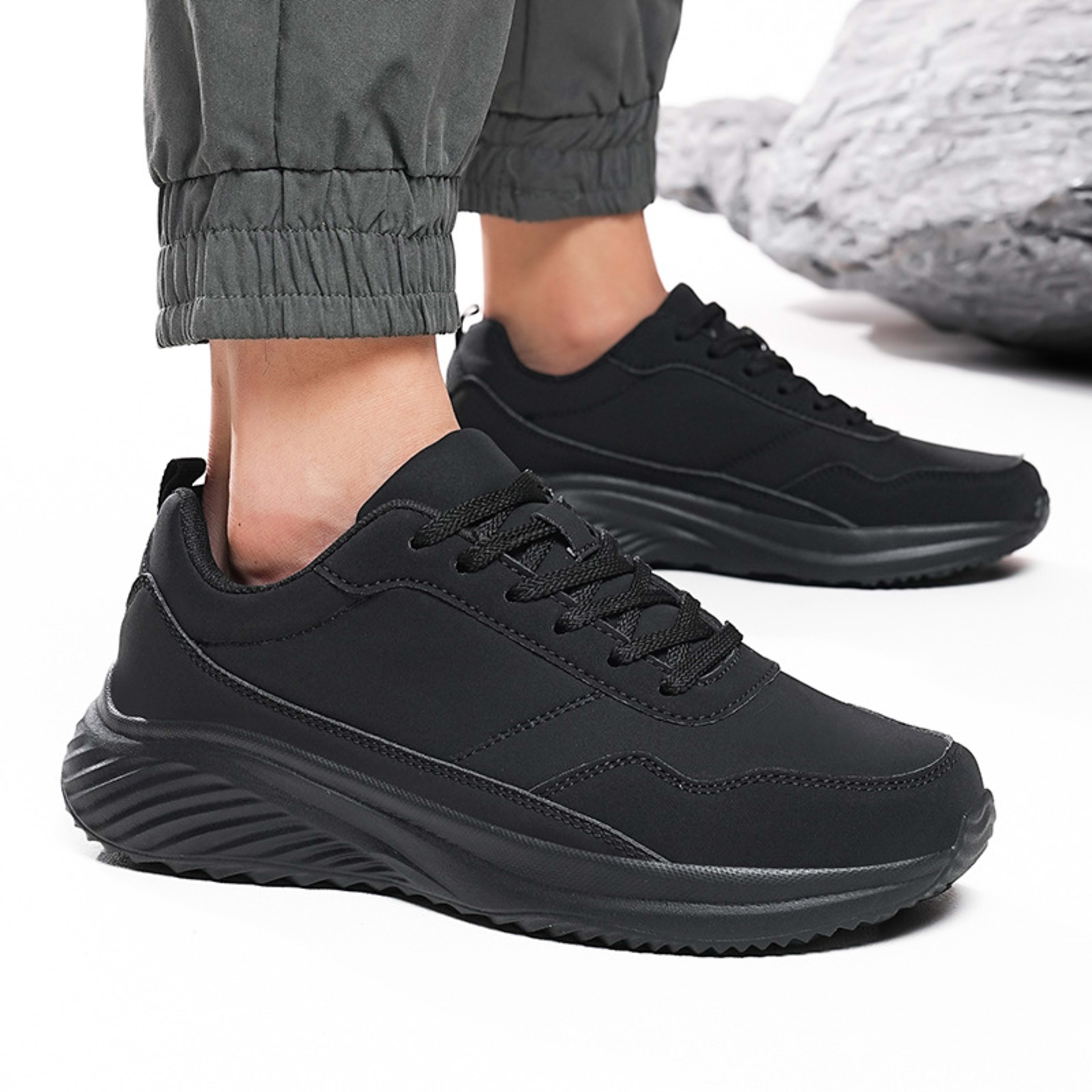 Black Autumn Soft Bottom Casual Running Shoes 2