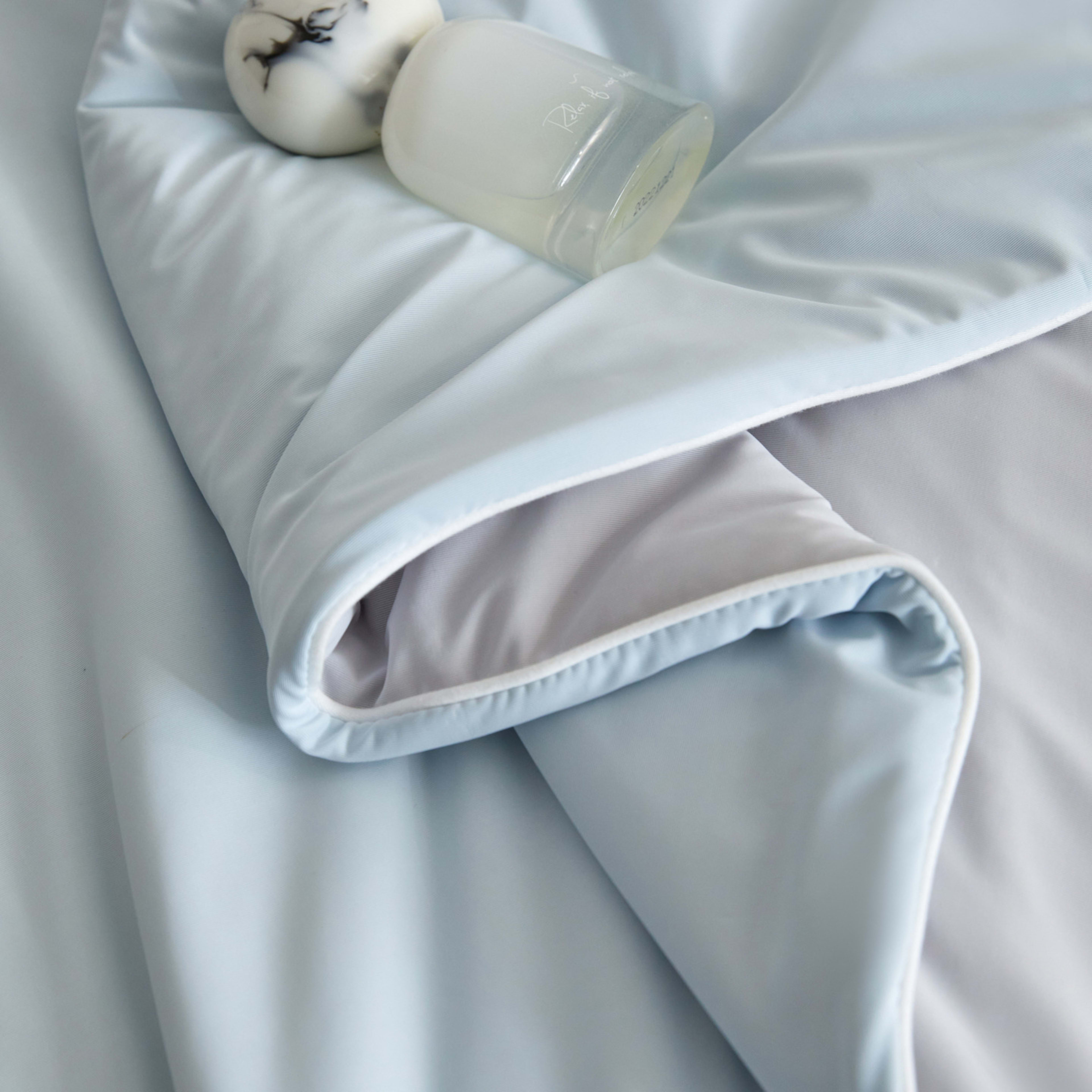 Class A Ultra-soft Soybean Fiber Summer Quilt Nylon-spandex Cool-touch Silk Summer Cooling Quilt 8