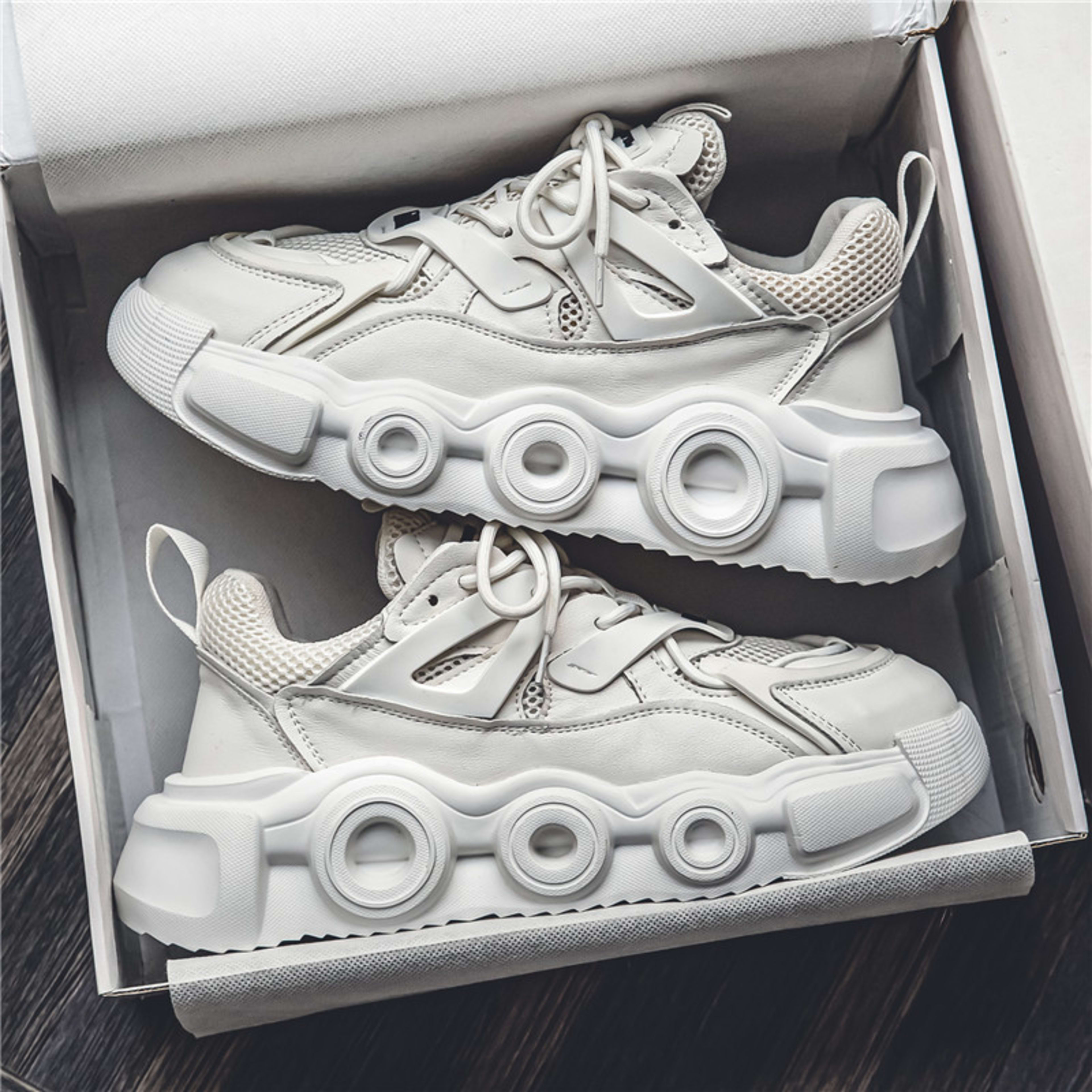Men's Breathable Mesh Thick Sole Height Increasing Fashion All-match Casual Sneaker 24
