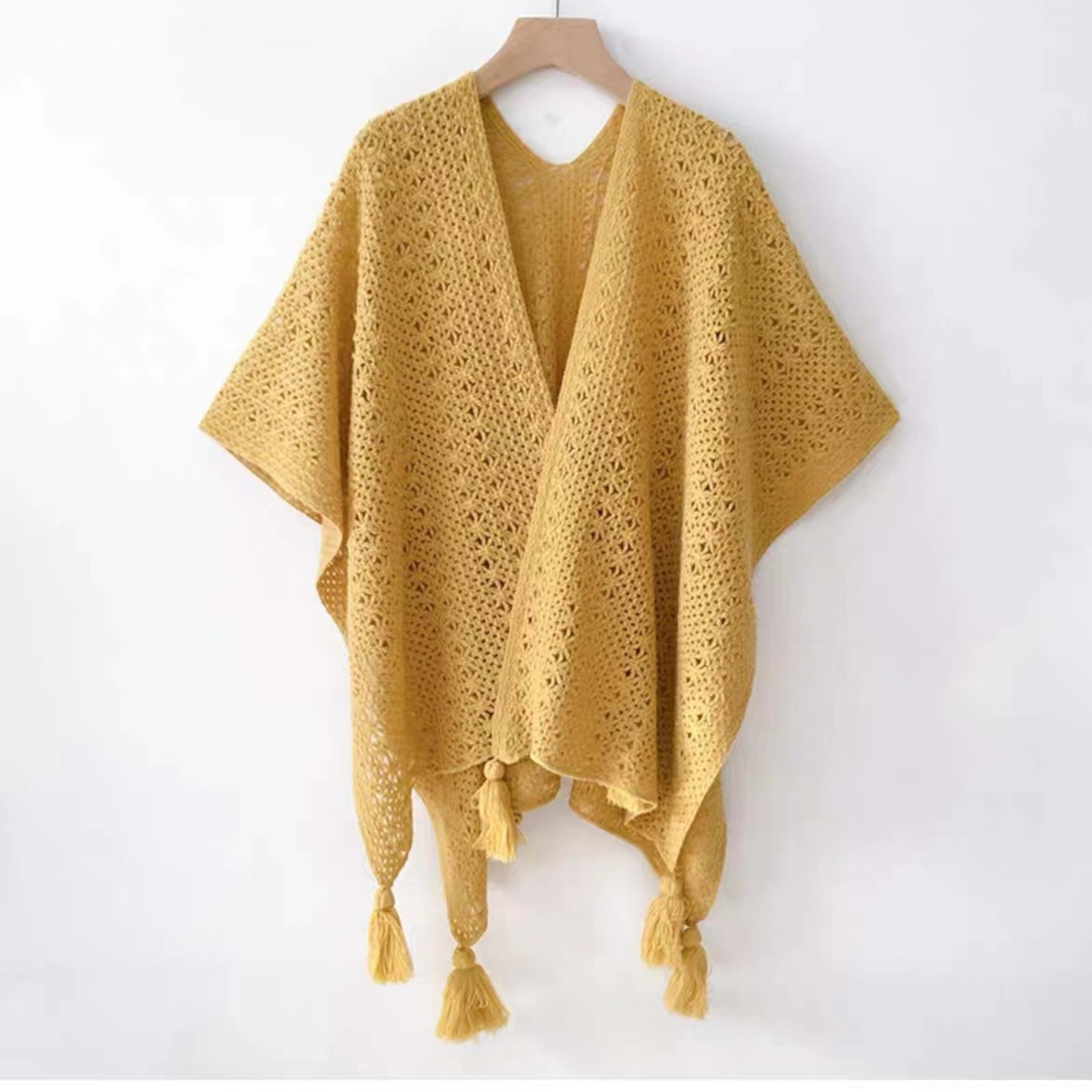 Womens Knitted Tassel-Trimmed Open-Front Cape For Photos 7