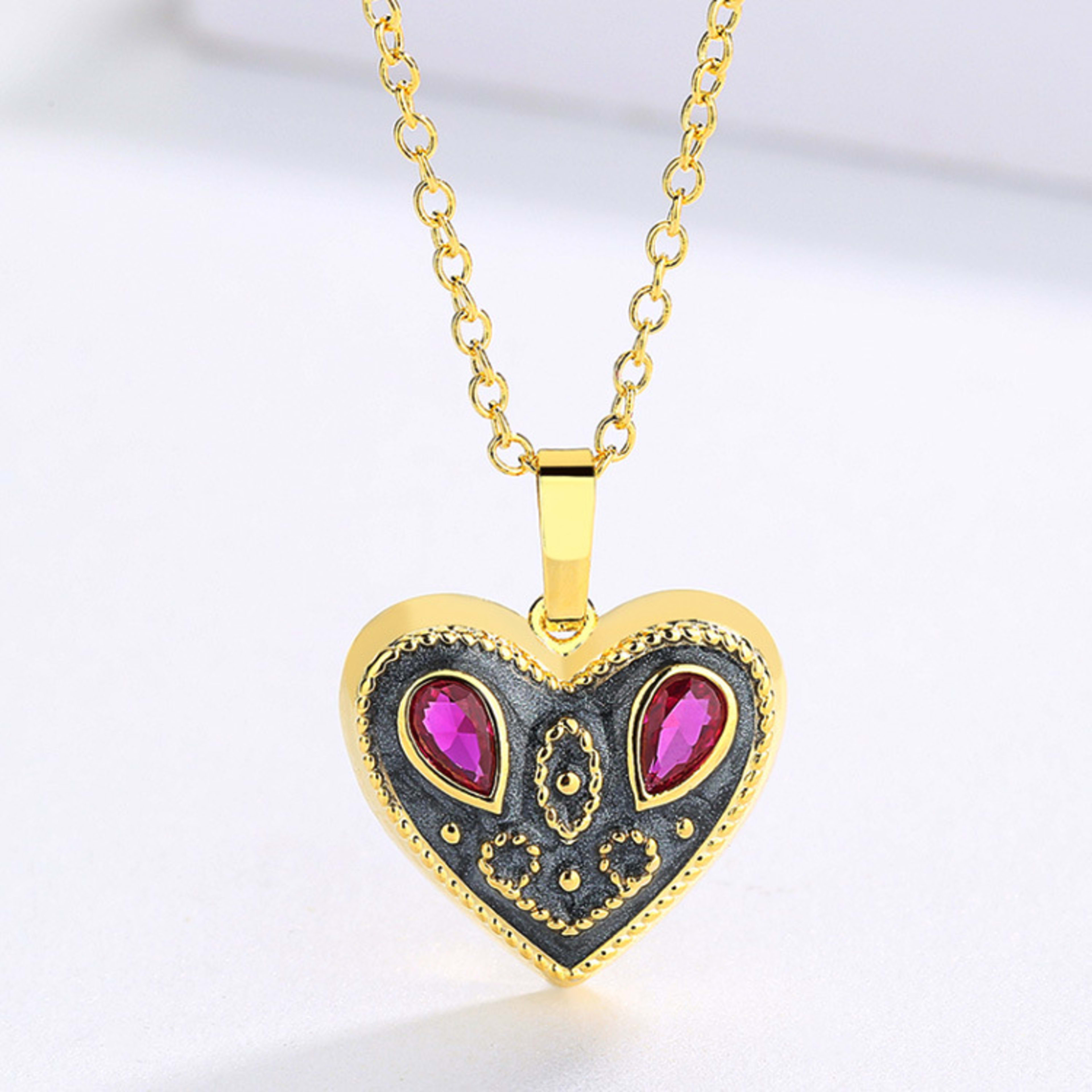 Classic Retro Exquisite Enamel Jewelry Three-piece Set 3