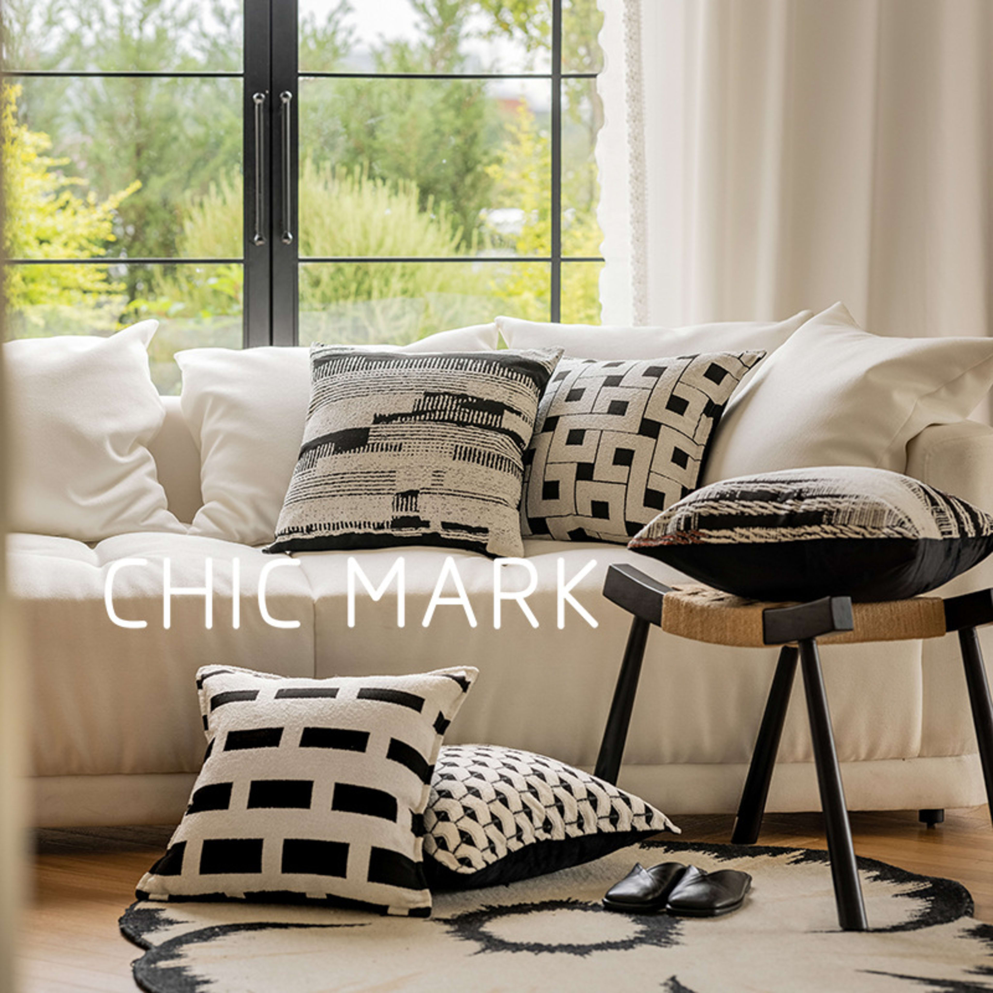 Nordic-style Minimalist Black-and-white Woven Jacquard Throw Pillow Cover 2