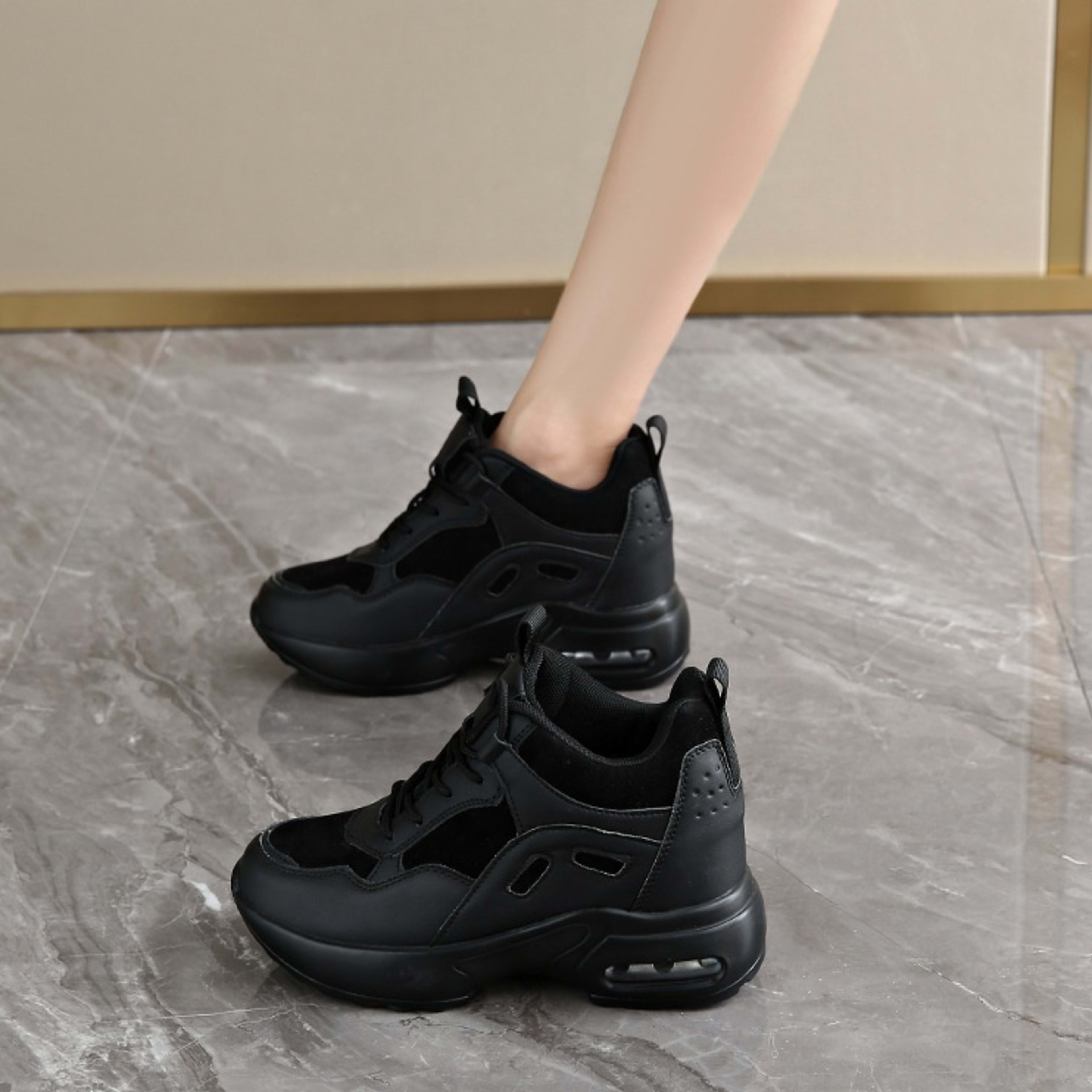 Casual Leather Plus Size Hidden Heel Platform Sneaker 3