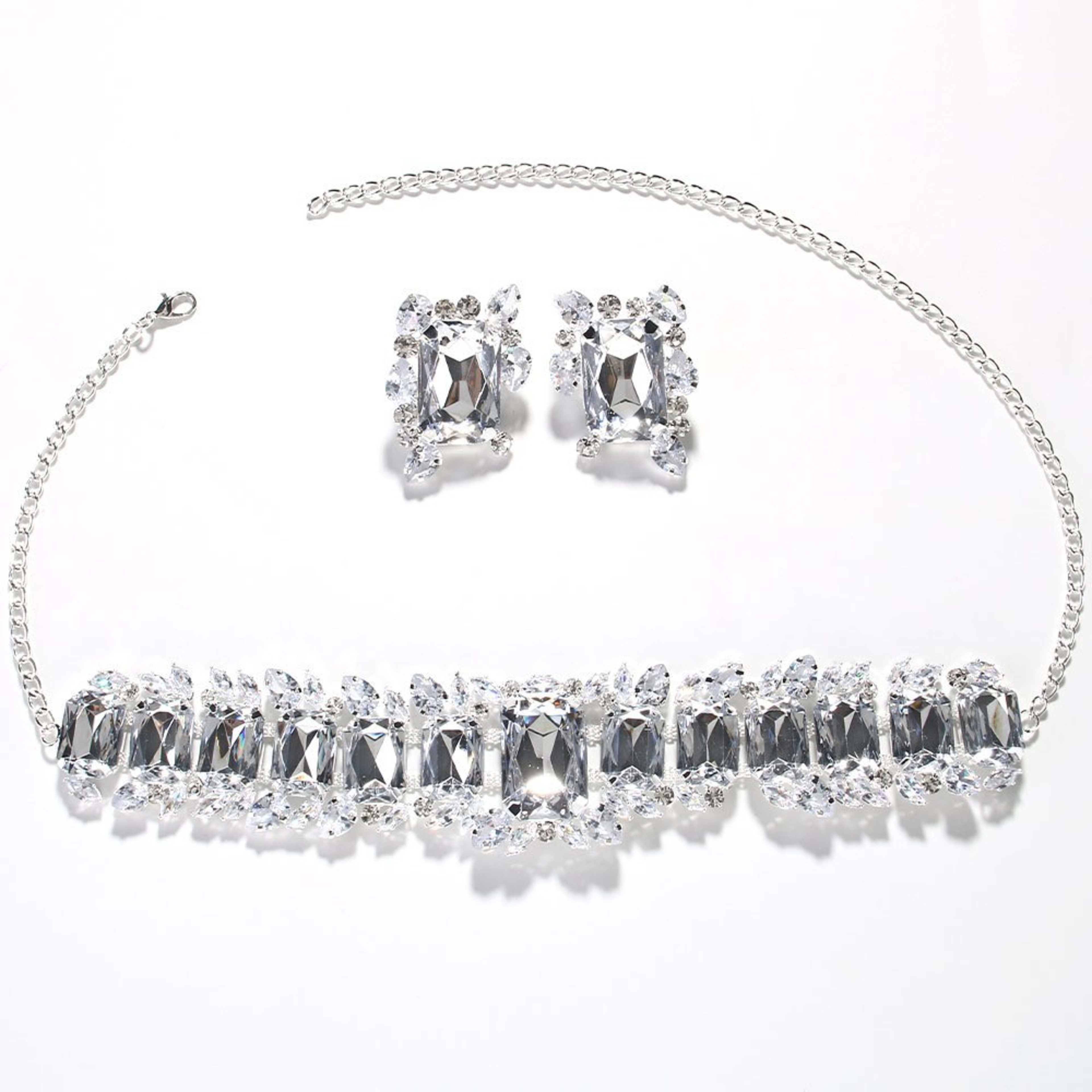 Light Luxury Geometric Crystal Necklace Suit Square Exaggerated Earrings Jewelry Set Decorations 4