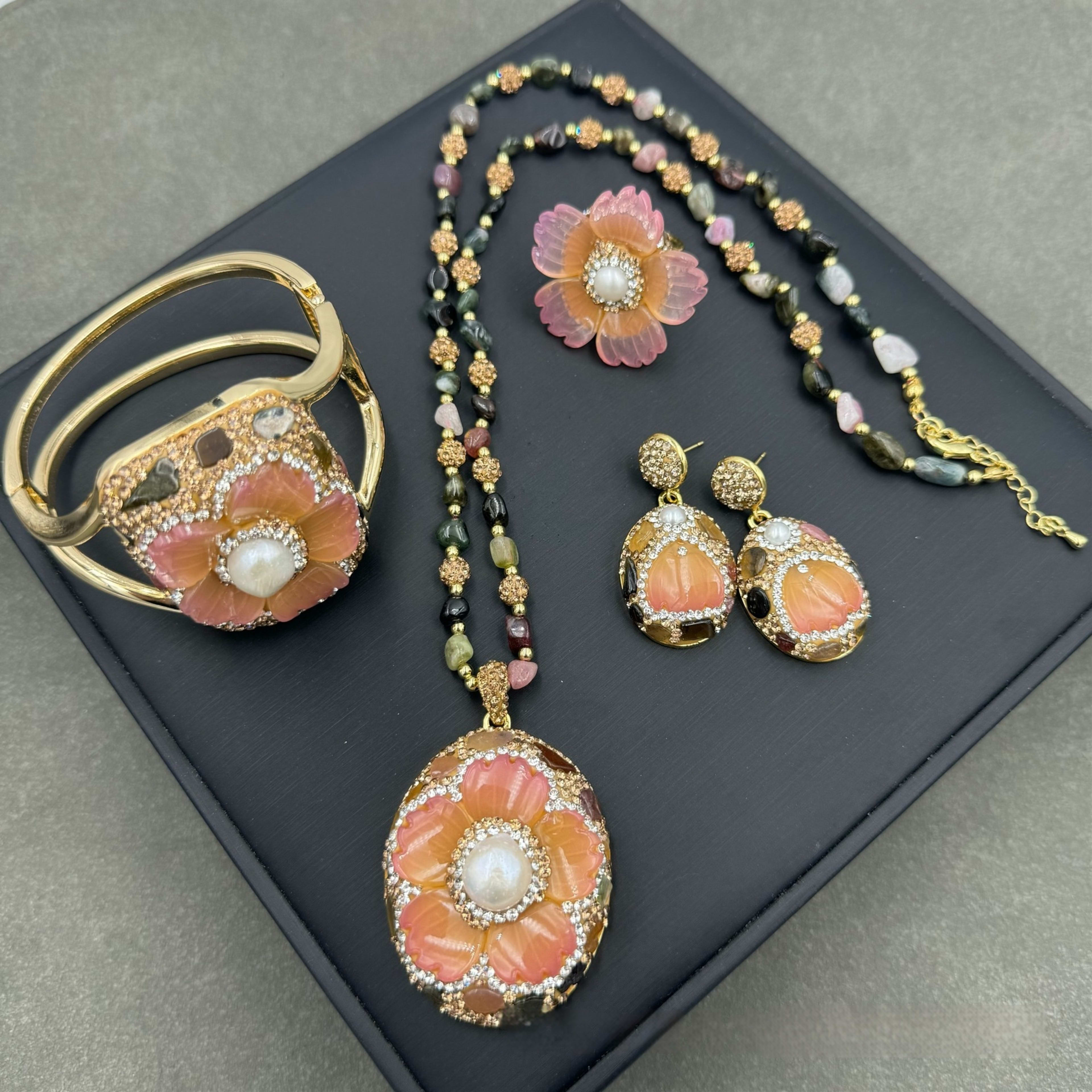New Natural Tourmaline Inlaid Pearl Flower-shaped Suit 6
