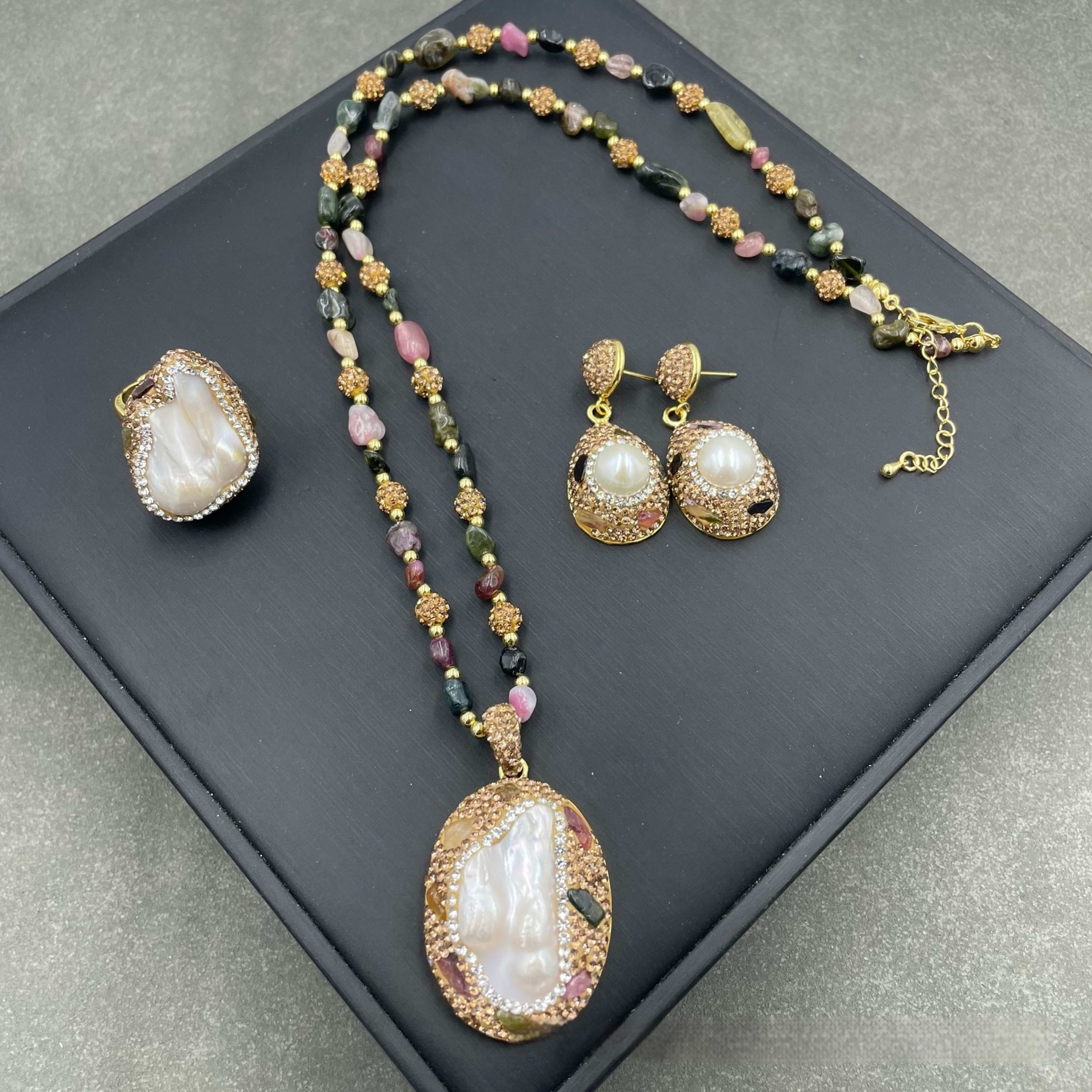 Natural Freshwater Shaped Pearl Hand-inlaid Three-piece Set 4
