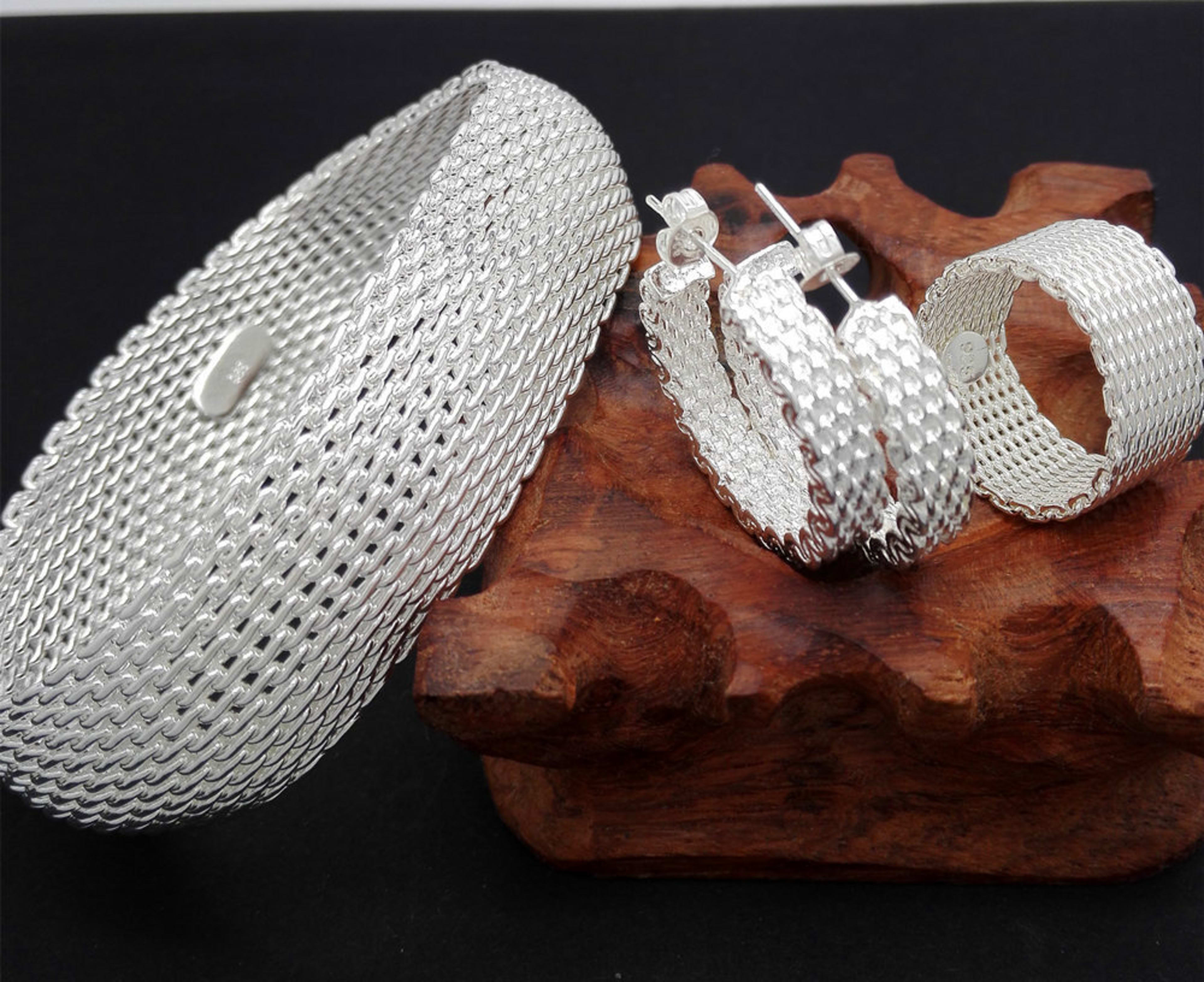 Retro Exquisite Net Bracelet Earring Ring Three-piece Suit 4