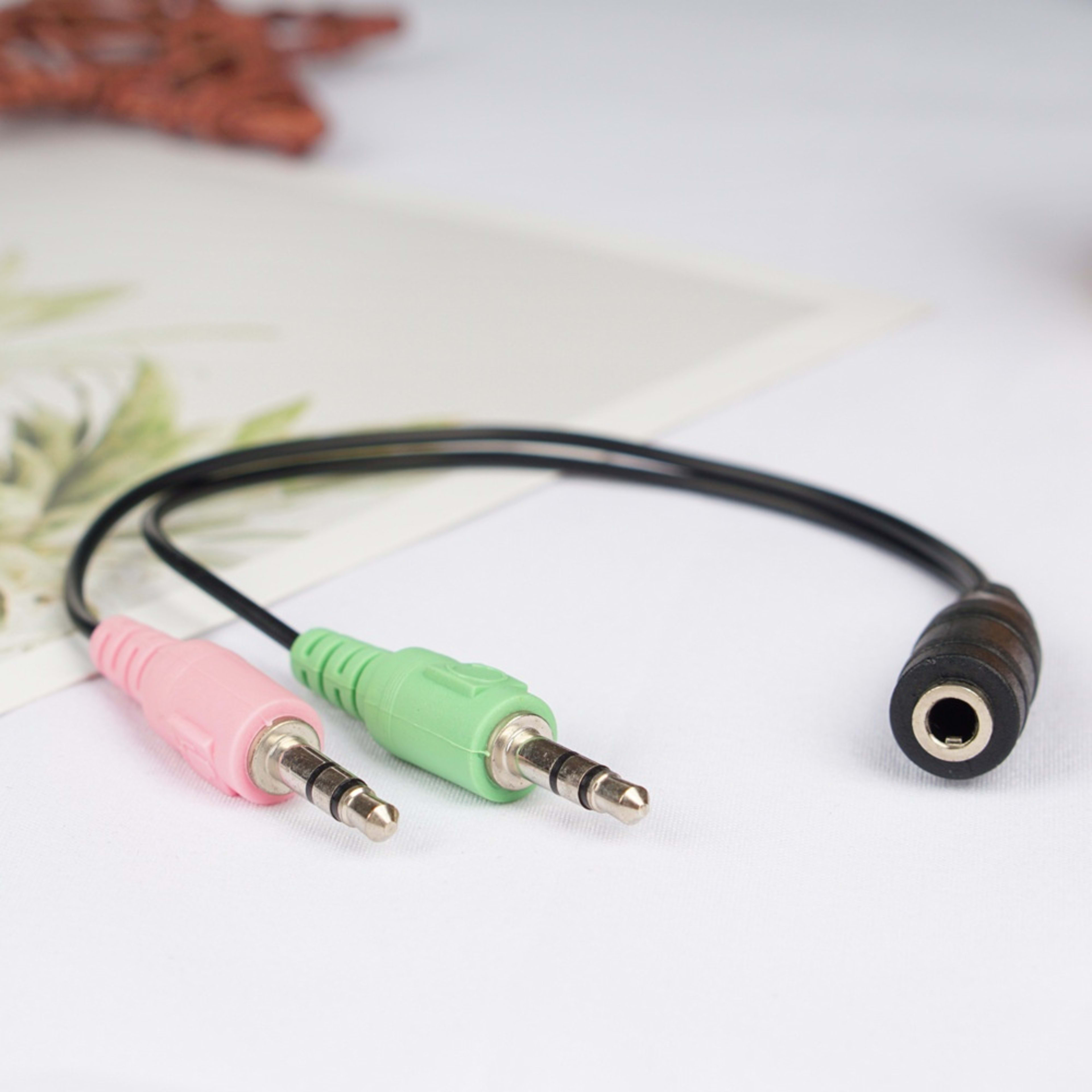 Computer Splitter Cable 1-to-2 Microphone Adapter Cable 2