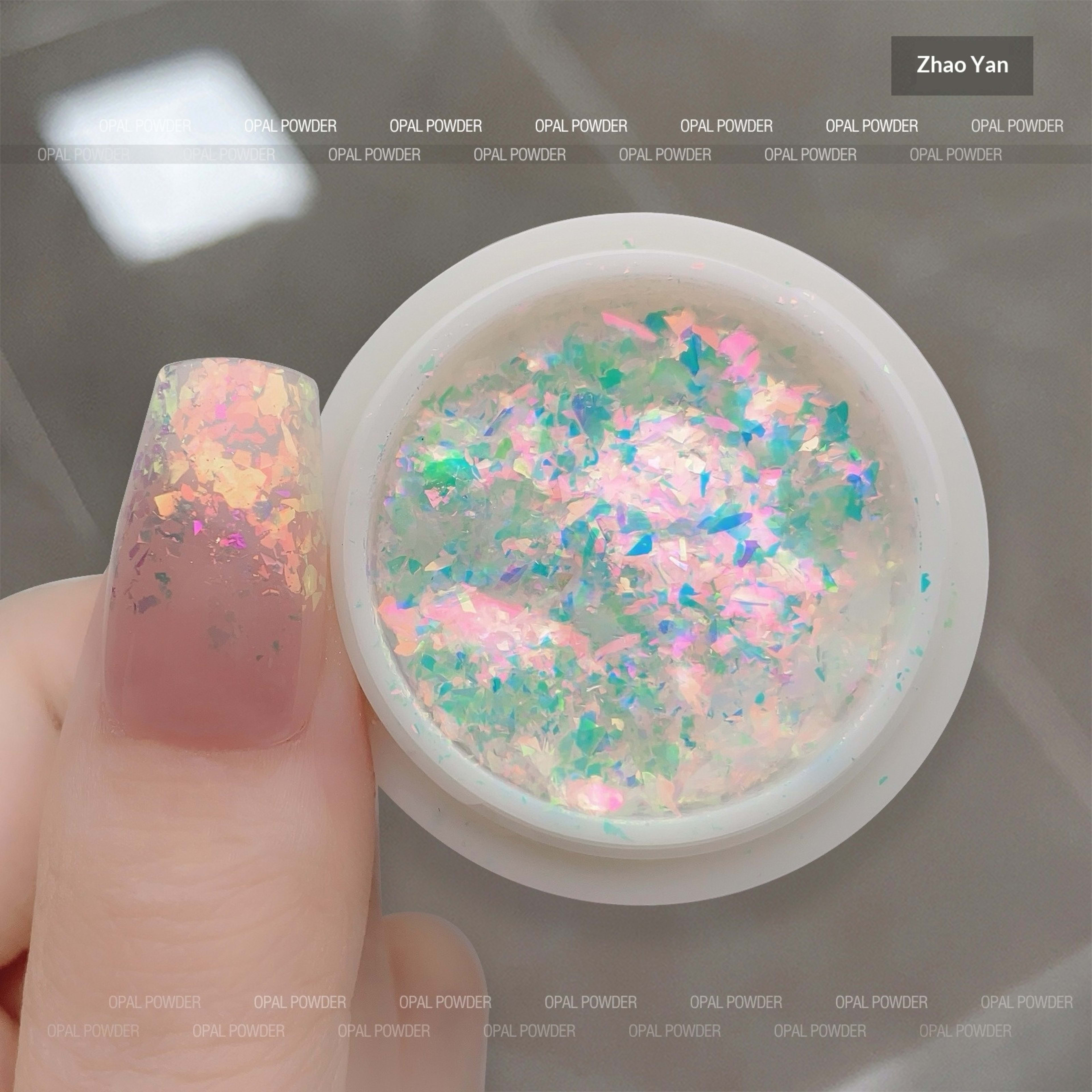 Nail Glitter Powder For A Dazzling Eye-catching Manicure 2