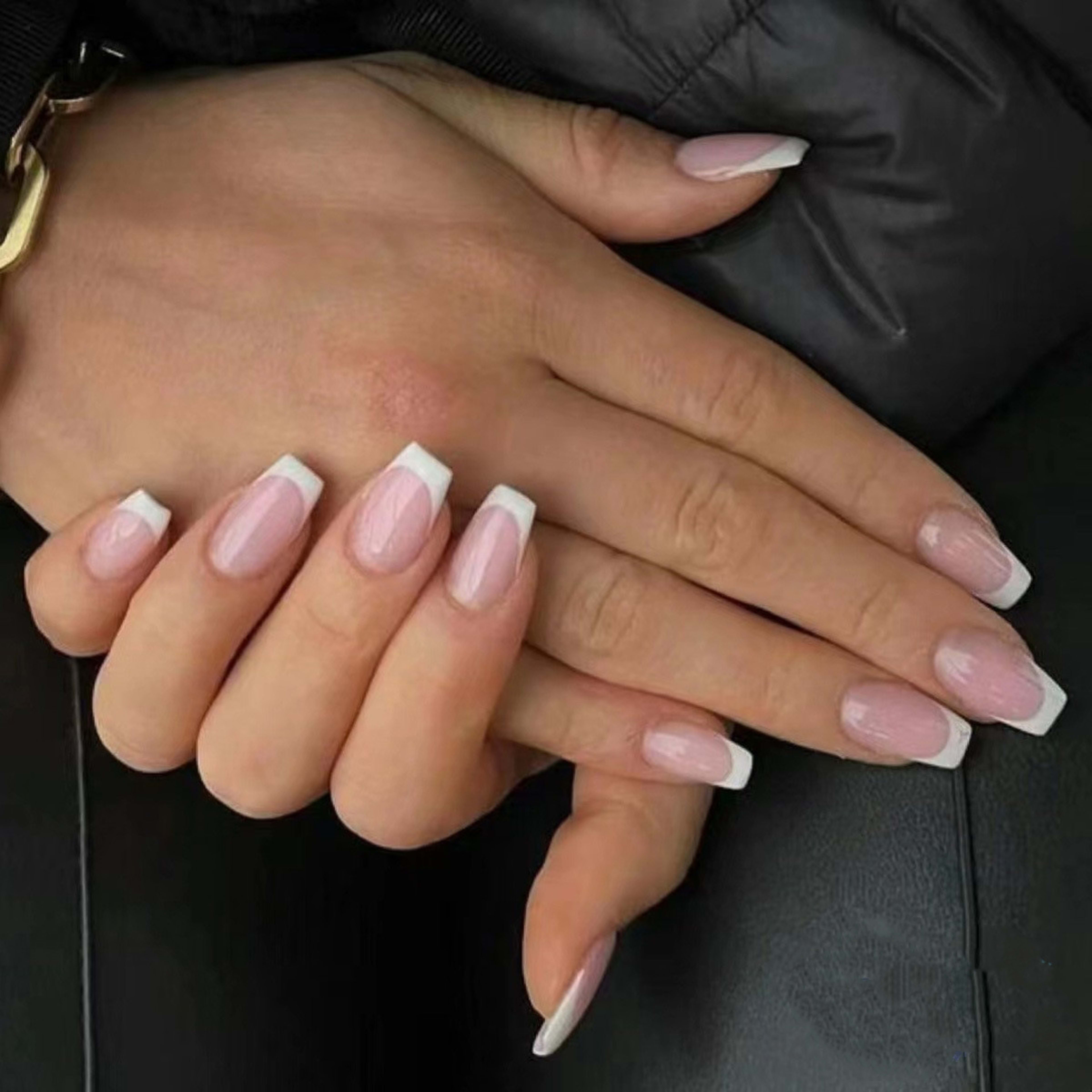 Short T-shaped White-edge French Manicure 3