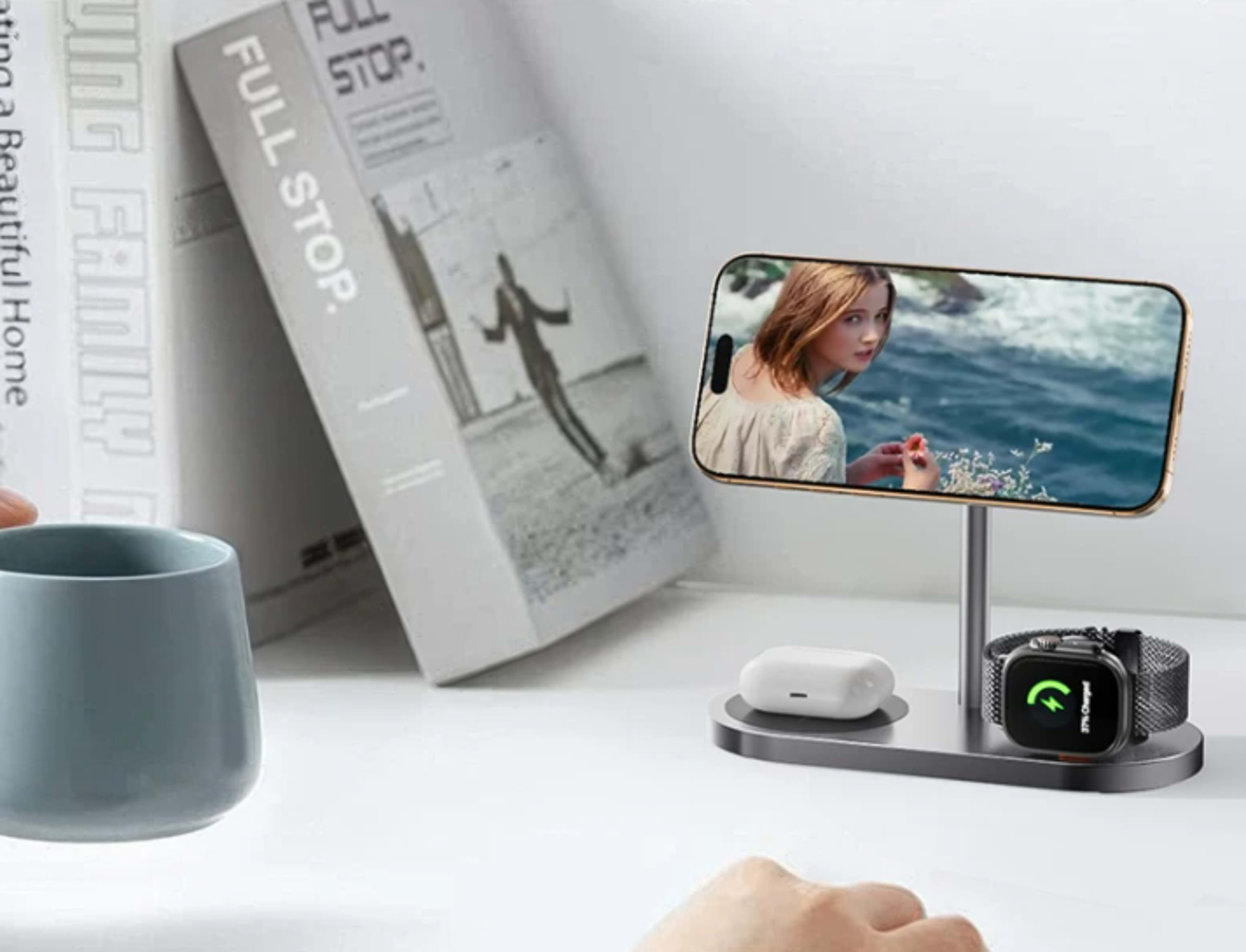 3-in-1 Wireless Charger Magnetic Desktop Charging Station Stand 8