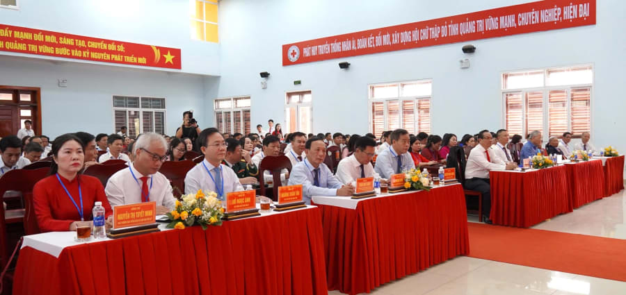 Đại biểu tham luận - Ảnh: C.H