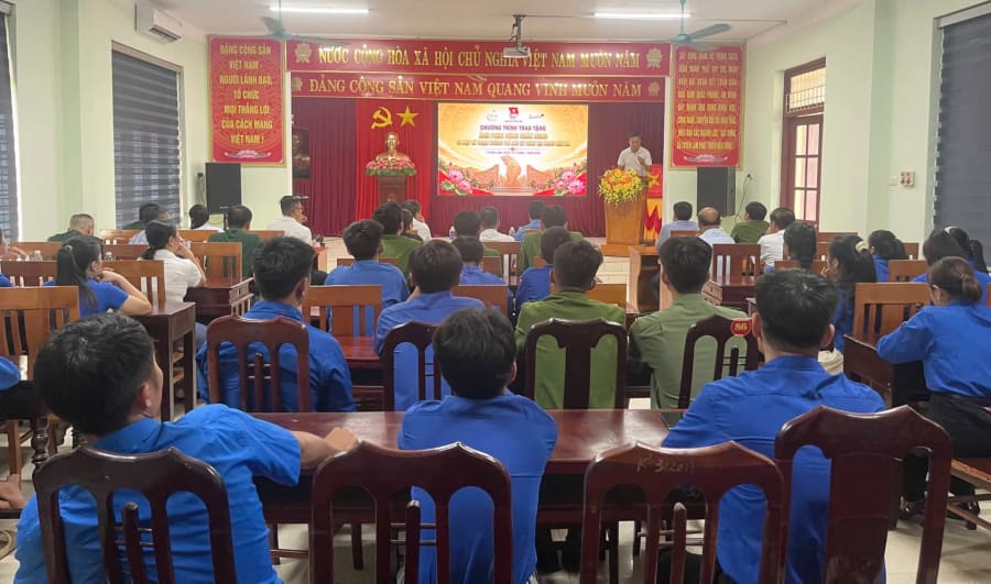 Quang cảnh buổi lễ - Ảnh: T.T