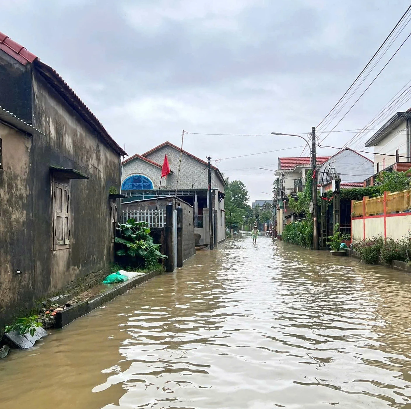 Một số tuyến đường giao thông bị ngập lụt