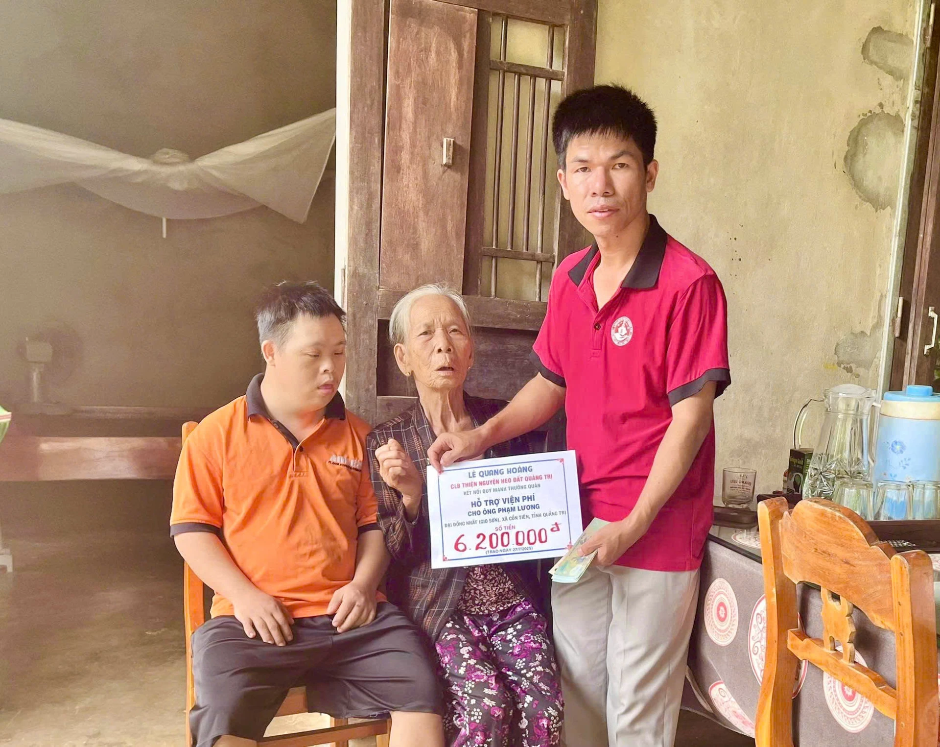 CLB thiện nguyện Heo đất Quảng Trị đặc biệt chú trọng hỗ trợ người mắc bệnh hiểm nghèo và người già neo đơn, những đối tượng cần sự quan tâm sâu sắc của cộng đồng - Ảnh: HĐQT