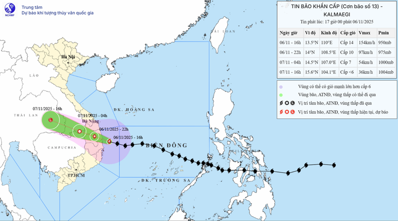 Đêm 6/11, bão số 13 đi vào đất liền từ Quảng Ngãi đến Đắk Lắk và suy yếu dần