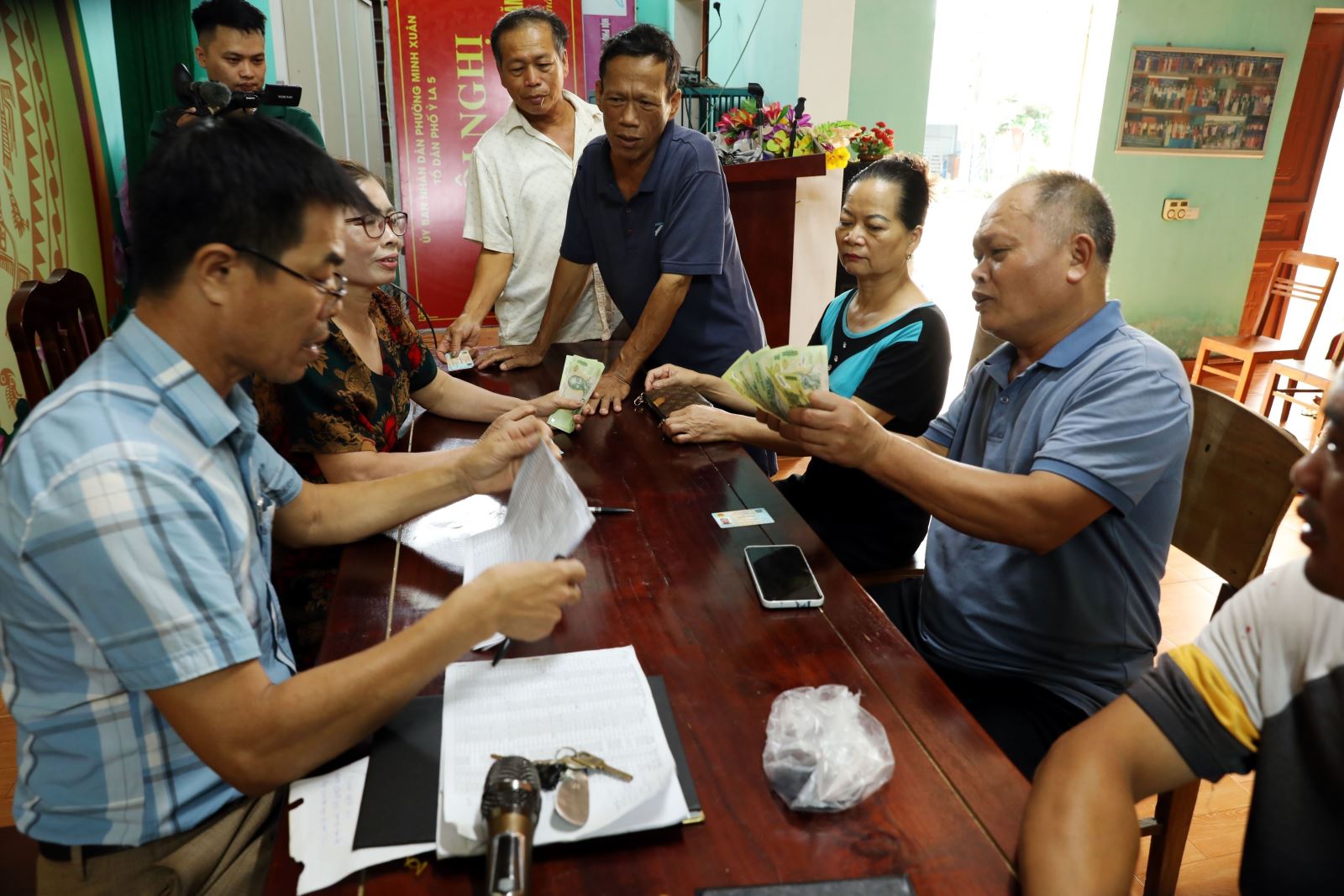 Lương tối thiểu chính thức tăng từ 2026: Cơ hội cải thiện thu nhập! Từ 1/1/2026, tăng lương tối thiểu đối với người lao động làm việc theo hợp đồng