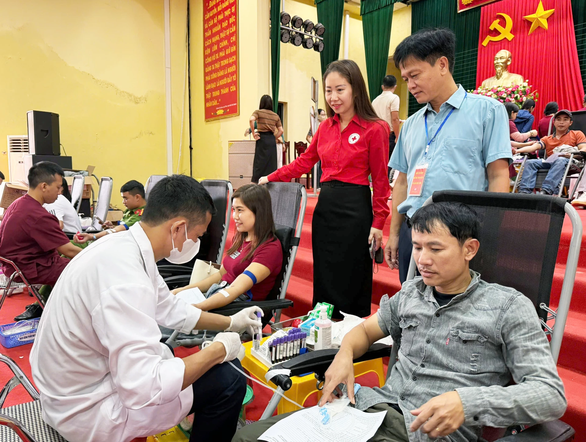 Tiếp nhận 577 đơn vị máu trong Chương trình 'Hiến máu tình nguyện'