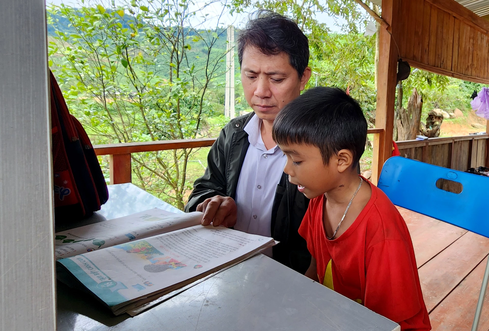 Neo giữ những mạch nguồn yêu thương