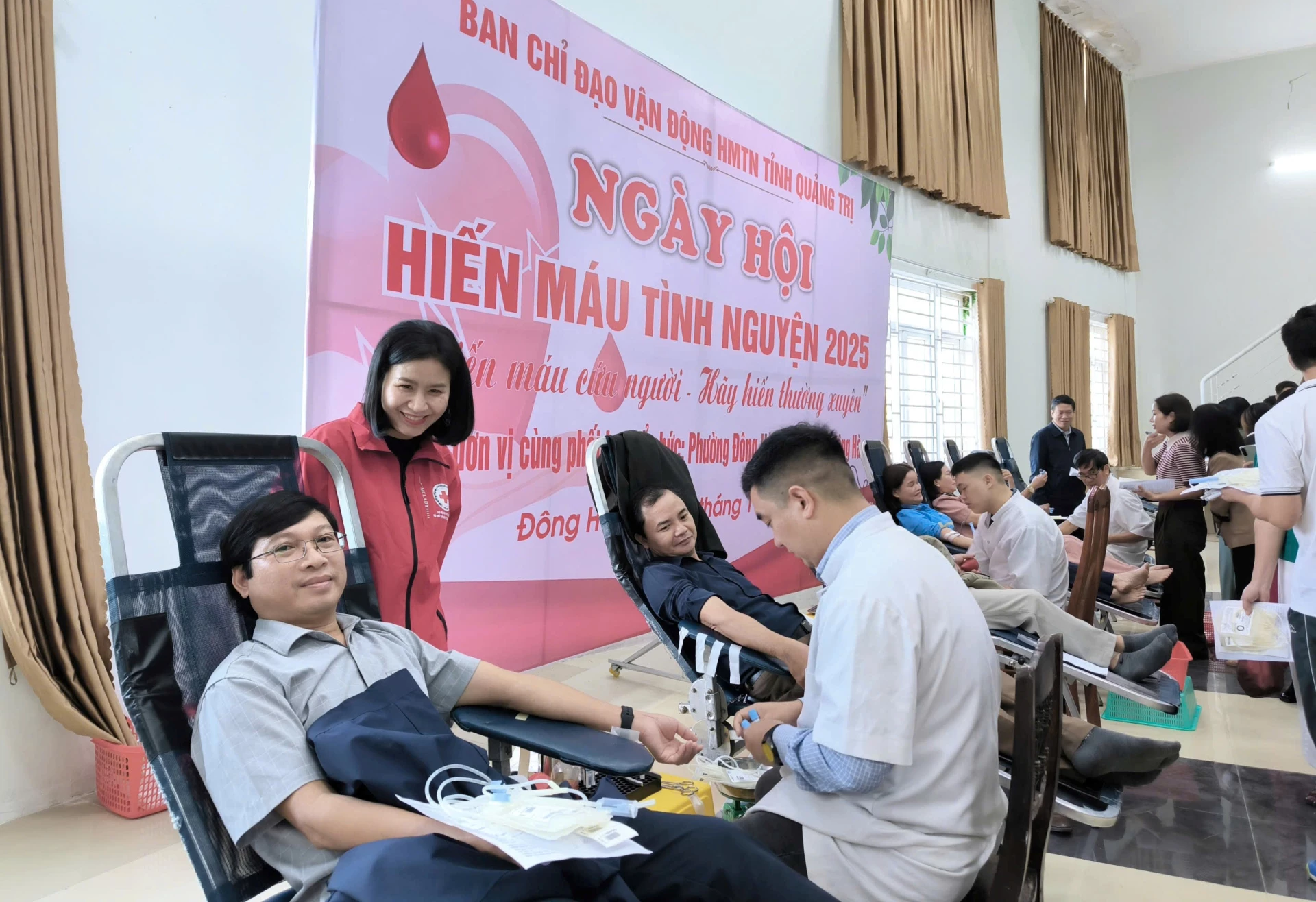 Ngày hội hiến máu tình nguyện năm 2025, với thông điệp “Hiến máu cứu người - Hãy hiến thường xuyên”, đã ghi nhận thành công 214 đơn vị máu