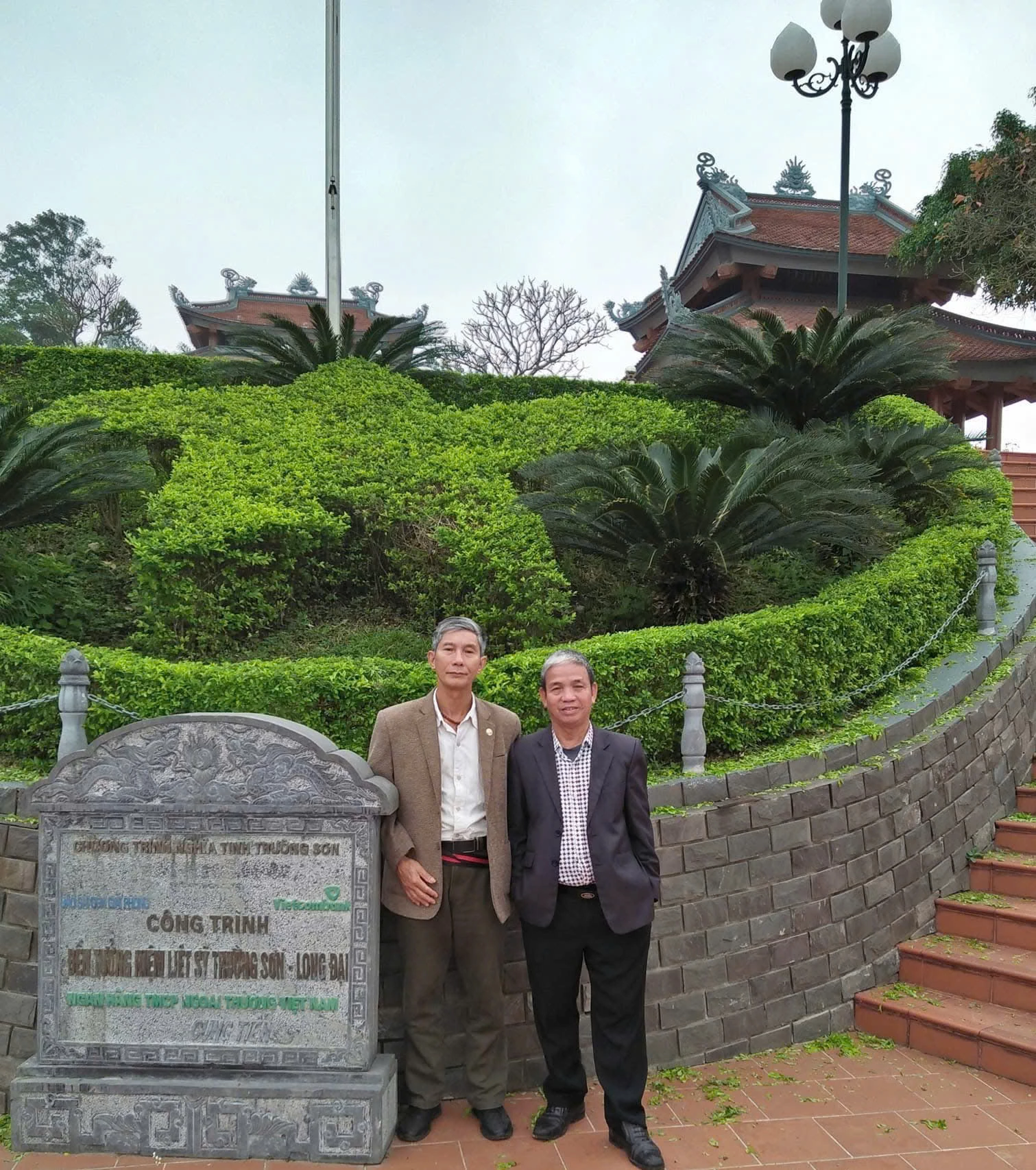 'Mưa nghĩa trang Trường Sơn': Nỗi đau người ở lại