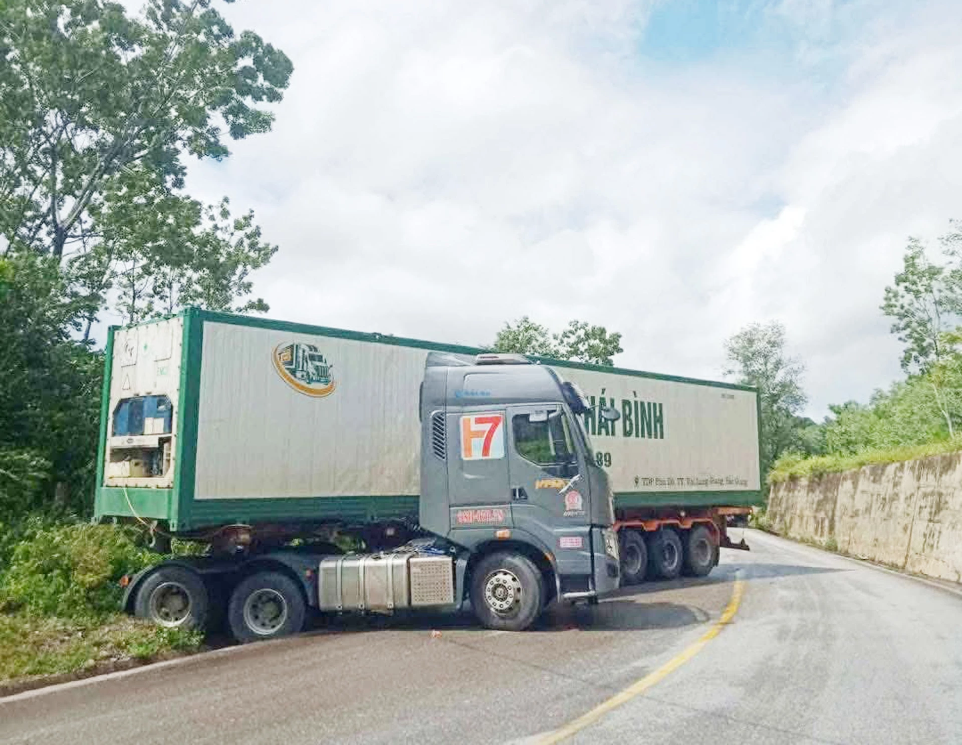 Điểm sáng giao thông: Tỉnh giảm mạnh tai nạn cả 3 tiêu chí. Tình hình tai nạn giao thông trên địa bàn tỉnh tiếp tục giảm cả 3 tiêu chí