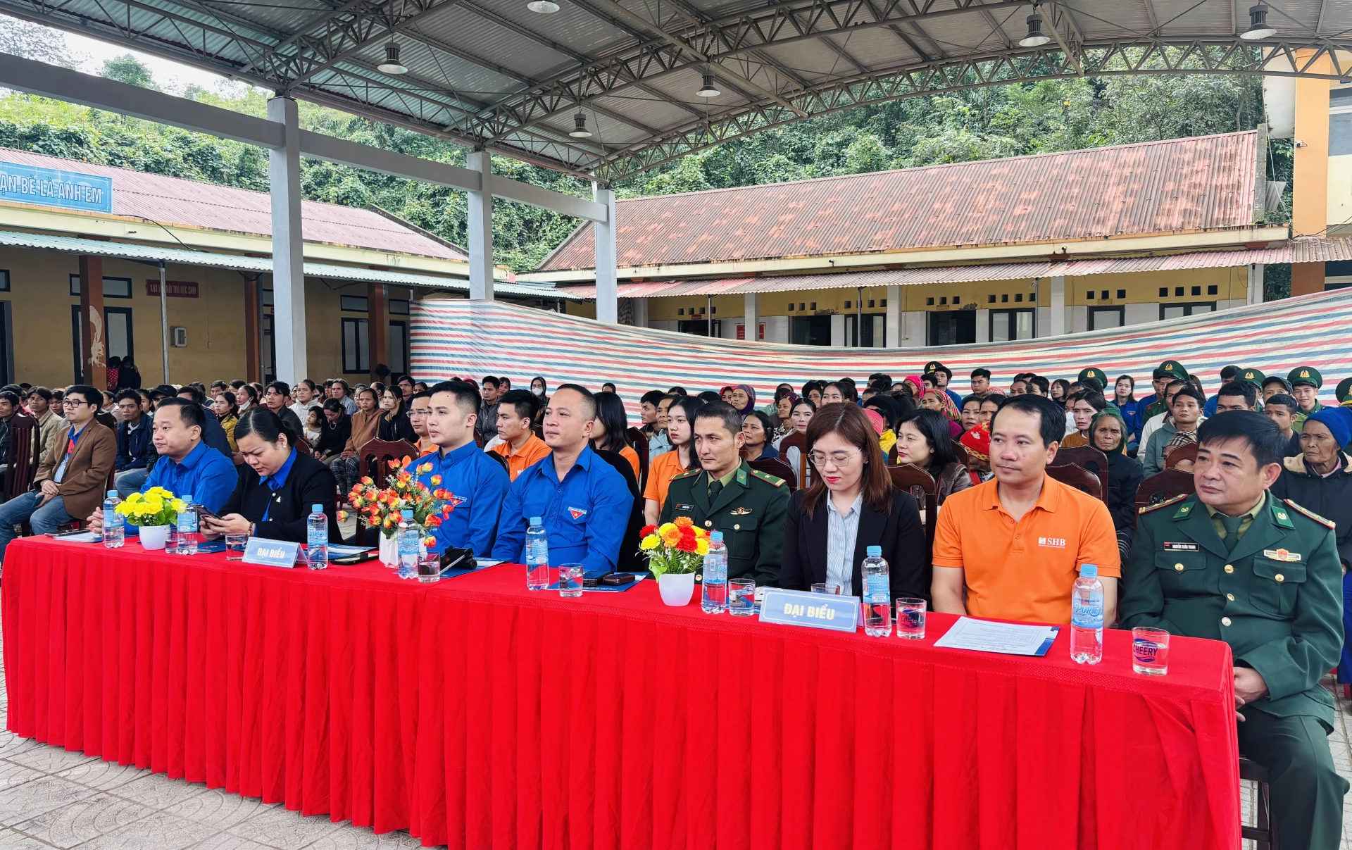 Chương trình “Tình nguyện Mùa đông 2025 - Xuân tình nguyện 2026” tại Quảng Trị