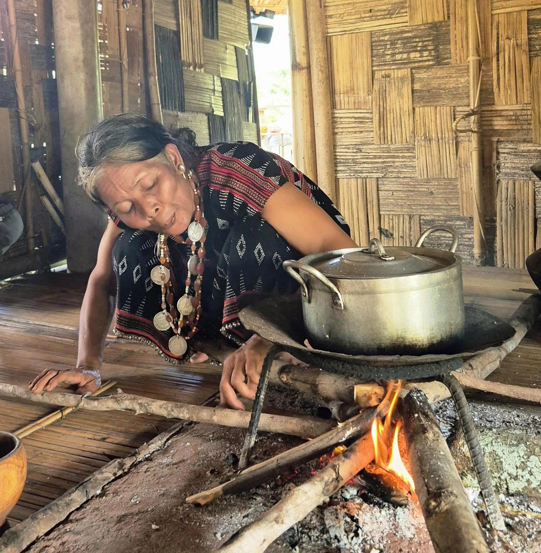 Bảo tồn nét đẹp văn hóa Puk-bóh: Di sản Trường Sơn hùng vĩ Giữ nét đẹp văn hóa Puk-bóh ở đại ngàn Trường Sơn