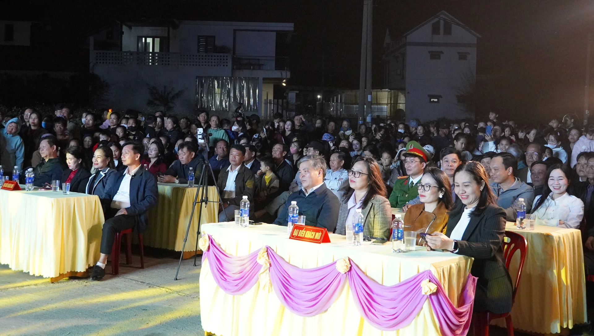 Giai điệu sắc xanh-Tiếp sức đến trường