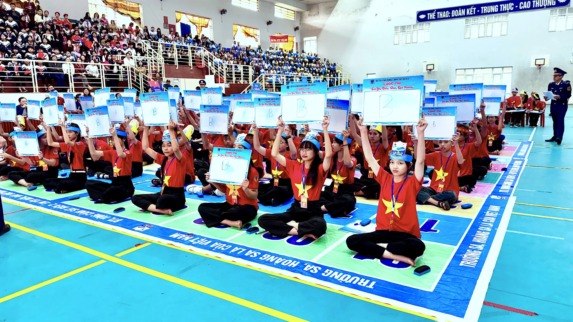 Quang cảnh Cuộc thi “Em yêu biển, đảo quê hương” - Ảnh: Quang Ngọc.