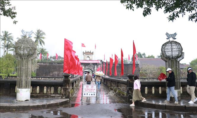 Thành cổ Quảng Trị: Tri ân xuân, vinh danh anh hùng bất tử Xuân tri ân trên mảnh đất Thành cổ anh hùng