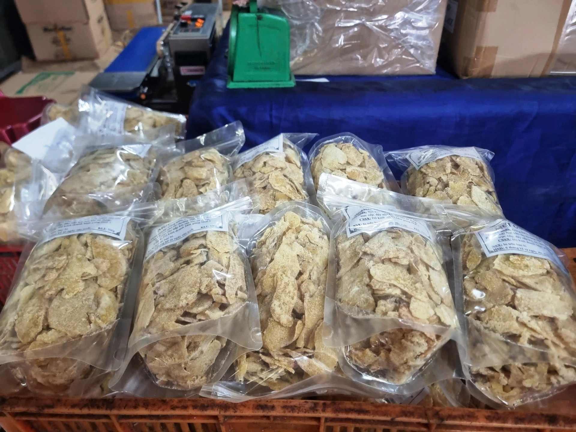 Sản phẩm mứt gừng Mỹ Chánh được đóng gói kỹ lưỡng, sẵn sàng phục vụ thị trường - Ảnh: ĐV
