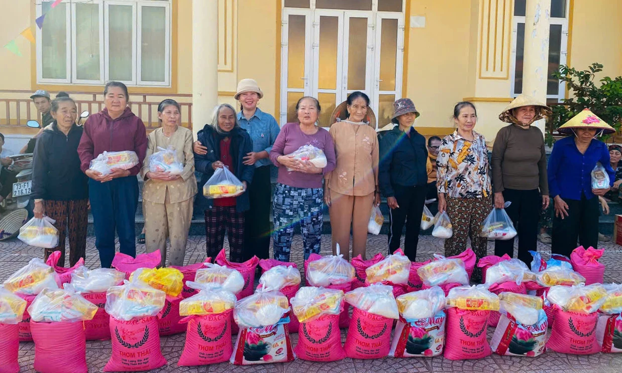 Hội Liên hiệp Phụ nữ xã Nam Trạch luôn quan tâm, hỗ trợ những hội viên phụ nữ có hoàn cảnh khó khăn - Ảnh: P.N