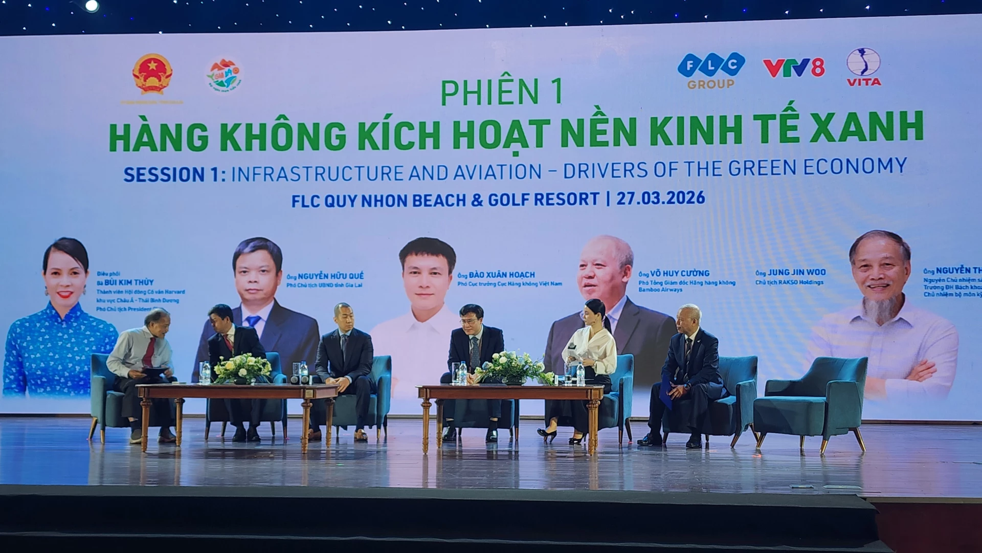 Phiên thảo luận đầu tiên: Hàng không đóng vai trò then chốt trong kích hoạt nền kinh tế xanh - Ảnh: Tạ Hưng