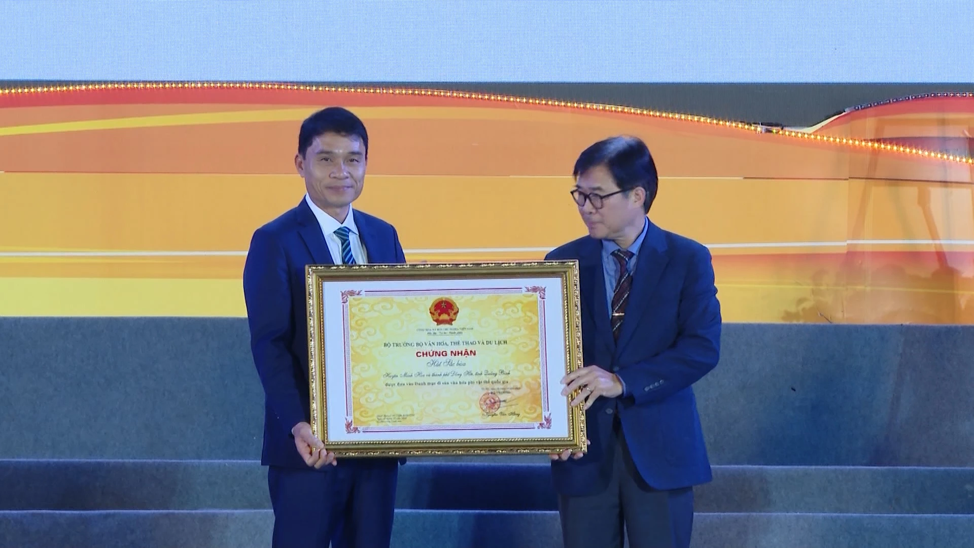 Năm 2024, Hát sắc bùa Minh Hóa vinh dự được công nhận là Di sản văn hóa phi vật thể Quốc gia - Ảnh: N.M.P