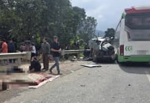 2 ô tô va chạm trên Quốc lộ 9 khiến 2 người thiệt mạng