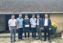 Cha con 'người hùng' trên dòng sông Gianh