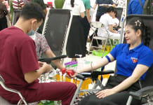 THU HÚT: Ba Đồn đạt kỷ lục hiến máu, cứu sống hàng trăm người! Phường Ba Đồn: Tiếp nhận hơn 200 đơn vị máu trong ngày hội hiến máu tình nguyện