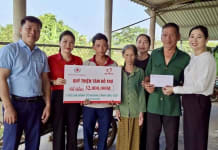 – Không quá 15 từ: 11 từ. Ok. Kết nối yêu thương