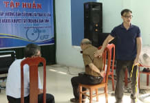 Xe lăn cho người khuyết tật: Lắp ráp & Trao tặng, vững bước tương lai Tập huấn lắp ráp, trao xe lăn cho người khuyết tật