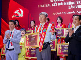 Nhà Hảo Tâm Giản Dị: Tấm Lòng Vàng Lay Động Triệu Trái Tim 'Nhà hảo tâm áo sờn'