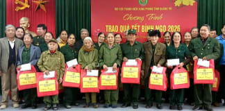 Trao hơn 460 suất quà Tết cho hội viên Hội cựu Thanh niên xung phong hoàn cảnh khó khăn