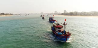 Vững tin vươn ra biển lớn