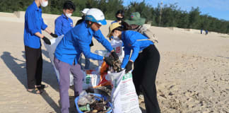 Giữ màu xanh biển trong tiến trình phát triển