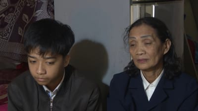 Hãy tiếp sức cho cậu bé mồ côi được đến trường