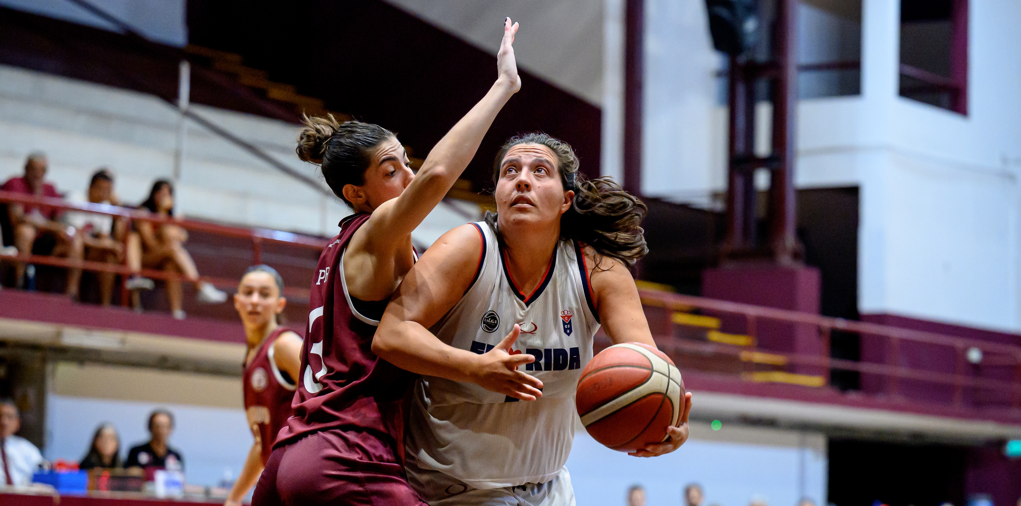 El sentido de pertenencia como bandera: Carla Miculka y el fuego sagrado de Unión Florida