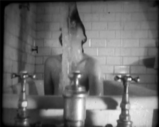 Pneurosis (en el baño)