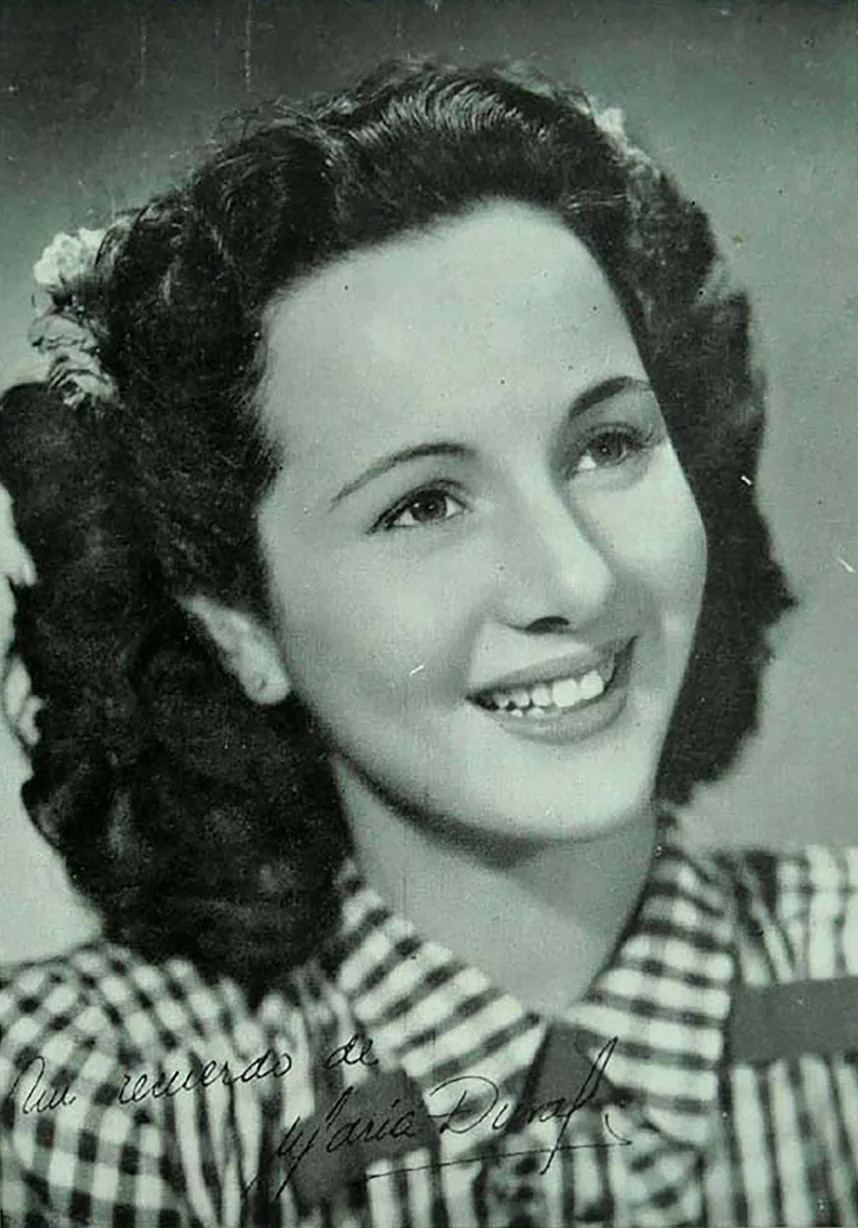 María Duval