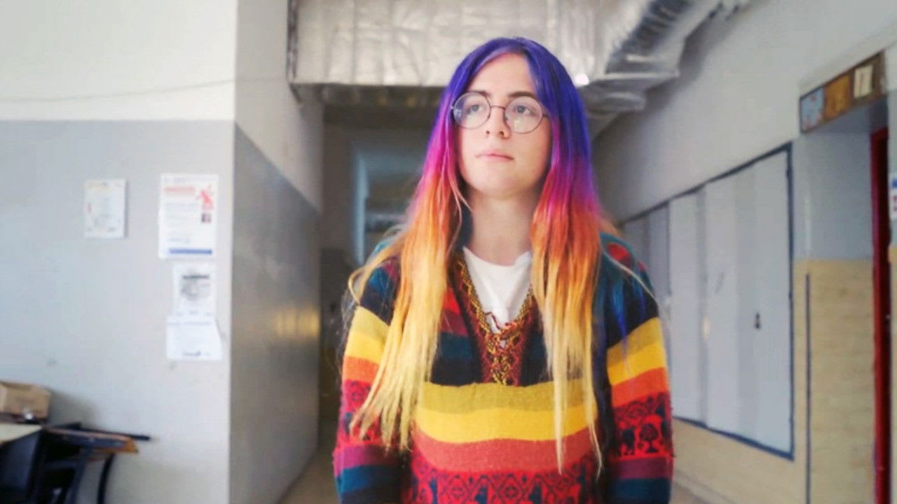 Fotograma de Algo se enciende (2021)