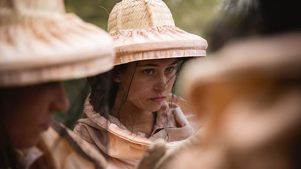 Fotograma de Cómo mueren las reinas (2021)